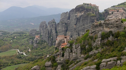 Grecia, scialpinismo - Le incertezze del tempo ci portano a visitare i monasteri delle Meteore 