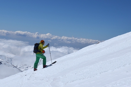 Grecia, scialpinismo - Verso la cima dello Skala nel gruppo dell’Olimpo