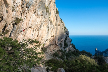 Cengia Giradili, Punta Giradili, Sardegna - Cengia Giradili: Luca Passini su 