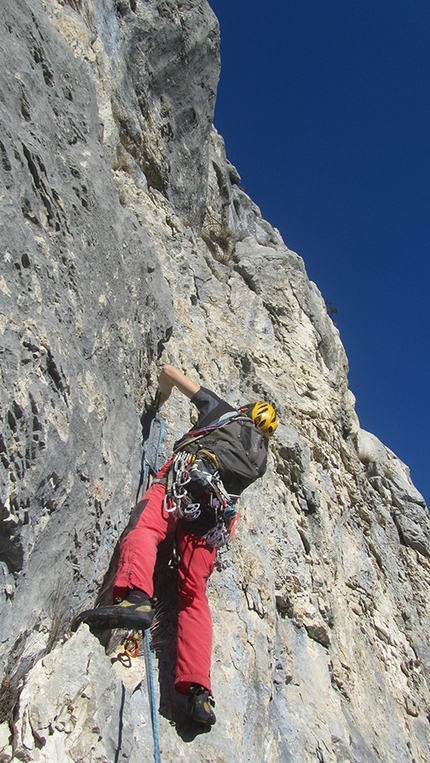 Valle del Sarca, Torre Grigia del Brento, Una giornata tra amici, Mattia Guzzetti, Walter Polidori, Carlo dal Toè - Una giornata tra amici alla Torre Grigia del Brento: secondo tiro