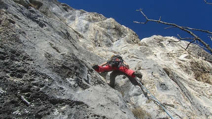 Valle del Sarca, Torre Grigia del Brento, Una giornata tra amici, Mattia Guzzetti, Walter Polidori, Carlo dal Toè - Una giornata tra amici alla Torre Grigia del Brento: terzo tiro