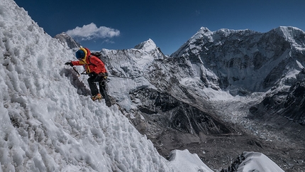 Hervé Barmasse, Shisha Pangma - Hervé Barmasse nearing the summit of Island Peak 6200 while high altitude training in Nepal. His rucksack contained 8/10 kg of gear, exactly the same he will take on his attempt up the South Face of Shisha Pangma (8027m) in Tibet. 