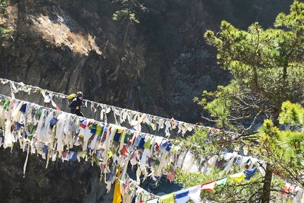 Hervé Barmasse, lo Shisha Pangma e il fascino dell'alpinismo incerto - Trekking di avvicinamento