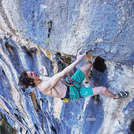 Adam Ondra, Lapsus, Andonno - Adam Ondra ripete Lapsus, la via di 9b liberata da Stefano Ghisolfi nel 2015 ad Andonno