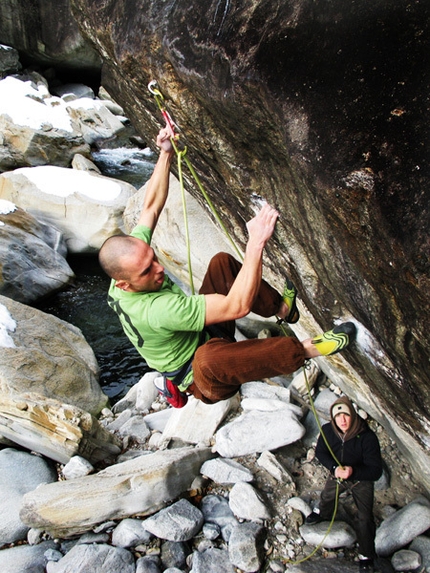 Enrico Baistrocchi ripete Oniyx 8c a Chironico