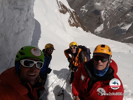 Nives Meroi e Romano Benet in vetta all’Annapurna, il loro 14° Ottomila