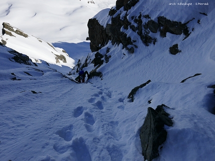 Monte Foscagno, Vallaccia Corta, Alta Valtellina, Eraldo Meraldi, Stefano Bedognè - Eraldo Meraldi e Stefano Bedognè il 08/04/2017 durante la prima salita di 'Magic Line' sulla parete nord del Monte Foscagno (Alpi Retiche)