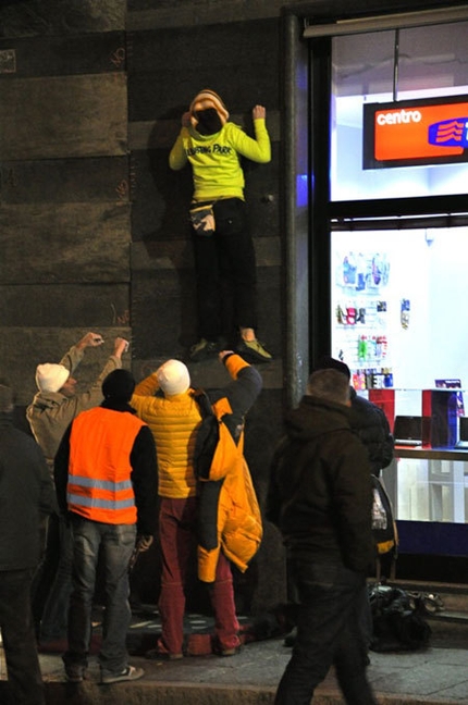 Sondrio Street Boulder - 