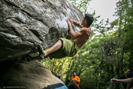 Poggio Umbricchio, bouldering, Abruzzo, Italy - During the Caduta Massi Boulder Party 2016 in Abruzzo