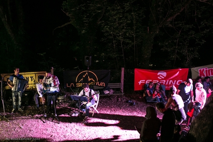 Poggio Umbricchio, boulder, Abruzzo - Poggio Umbricchio in Abruzzo - durante il Caduta Massi Boulder Party 2016