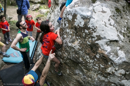 Poggio Umbricchio, bouldering, Abruzzo, Italy - During the Caduta Massi Boulder Party 2016 in Abruzzo