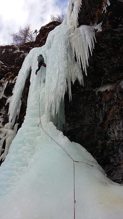 Corso aspiranti guida alpina 2017 - 2018 - Modulo Cascate - Chandelle Levure (Cogne)