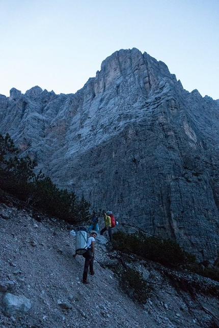 Ricordi nebbiosi, Cima della Busazza, Civetta, Dolomiti - Durante la prima salita di Ricordi nebbiosi, Cima della Busazza, Dolomiti (Giorgio Travaglia, Martin Dejori, Titus Prinoth, Alex Walpoth 02-03/08/2016)