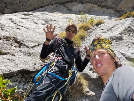 King of the Bongo, Qualido, Val di Mello, Silvestro Franchini, Tomas Franchini - Silvestro Franchini and Tomas Franchini repeating King of the Bongo, Qualido, Val di Mello