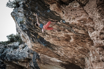 Nessuno è perfetto di Laurence Guyon - Laurence Guyon su Les Tickets à Bobonne, 8b, St Florent