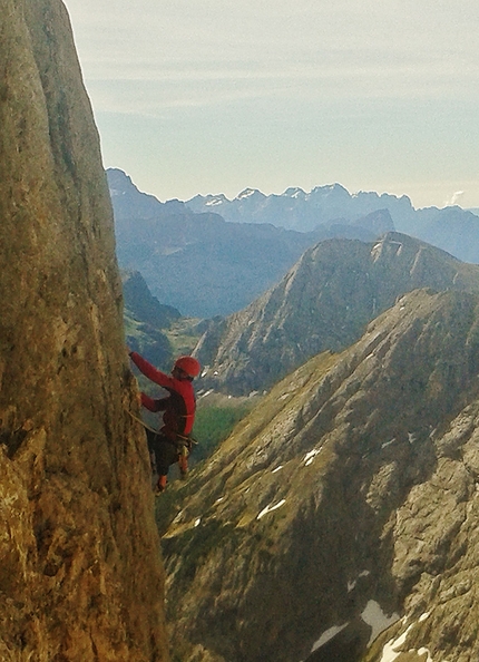 Tempi Moderni on Marmolada, a young adventure in the Dolomites