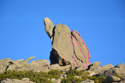 Monte Limbara, Sardinia, Maurizio Oviglia, Filippo Manca - Guglia Spèra on Monte Limbara, Sardinia, and its single pitch trad climbs