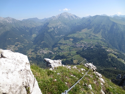 Via ferrata Maurizio, l'idea originale di Nadia Tiraboschi - Sulla via ferrata Maurizio al Monte Alben (Alpi Orobie)