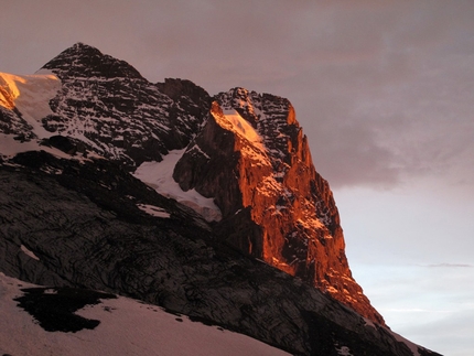 Gross Wellhorn, Oberland Bernese, Svizzera, Silvan Schüpbach - Gross Wellhorn Pilastro Nord: momenti magici