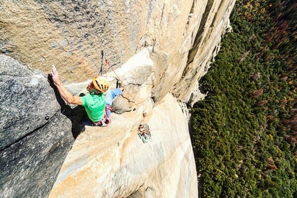 Dihedral Wall, El Capitan, Yosemite, Katharina Saurwein, Jorg Verhoeven - Jorg Verhoeven repeating the Dihedral Wall, El Capitan, Yosemite, November 2016