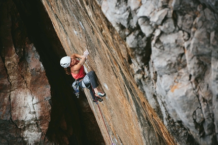 Pembroke, Wales, Barbara Zangerl, Lara Neumeier, Roland Hemetzberger, Jacopo Larcher  - Barbara Zangerl climbing The Big Issue E9 6c at Bosherston Head, Pembroke, Wales, June 2017