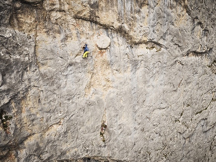 Michael Wohlleben, Parzival, Westliche Dreifaltigkeit, Alpsteingebirge - Michael Wohlleben making the first free ascent of 'Parzival' (8b, 150m), Westliche Dreifaltigkeit, Alpsteingebirge