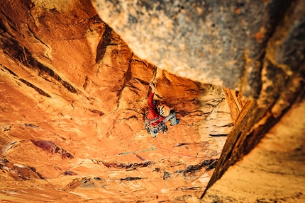 Ruby Supernova, Slanghoek Peak, Du Toits Kloof Mountains, South Africa - Making the first ascent of Ruby Supernova, Slanghoek Peak, South Africa (Ines Papert, Joseph Pfnür, Luka Lindič e Paul McSorley June 2017)