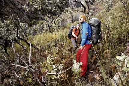 Ruby Supernova, Slanghoek Peak, Du Toits Kloof Mountains, South Africa - Making the first ascent of Ruby Supernova, Slanghoek Peak, South Africa (Ines Papert, Joseph Pfnür, Luka Lindič e Paul McSorley June 2017)