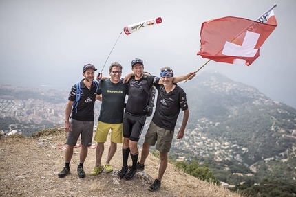 Red Bull X-Alps 2017 - Christian Maurer festeggia con il suo team la quinta vittoria consecutiva