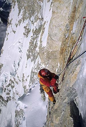 Jannu Direct Russian - Jannu 7710m, N Face, Direct Russian, April/May 2004,11 mountaineers, expedition leader Alexander Odintsov