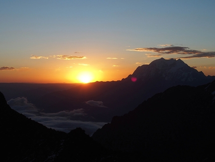 Bolivia, Cordillera Quimsa Cruz, Gran Muralla, Enrico Rosso  - Sunset over Illimani