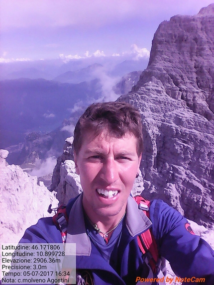 Silvestro Franchini, Dolomiti di Brenta Skyline - Dolomiti di Brenta Skyline: Silvestro Franchini sulla Cima Molveno dopo aver percorso la Via Agostini