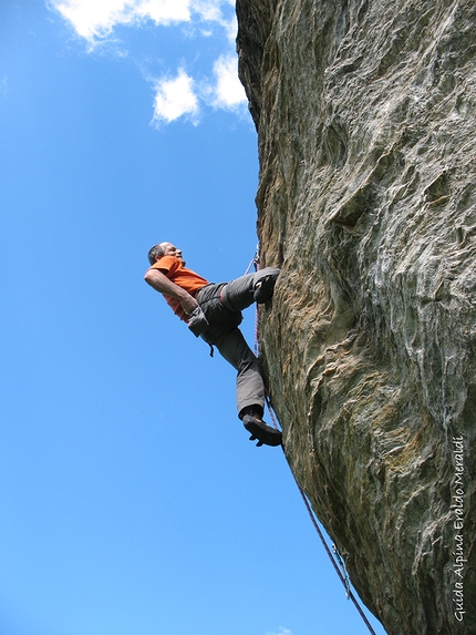 Falesia dei Forni, Alta Valtellina, Parco Nazionale dello Stelvio - Climbing at Forni in the Stelvio National Park