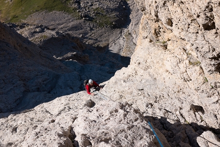 Sassolungo, Dolomiti - In arrampicata sulla via Dimai alla Punta Grohmann, Sassolungo, Dolomiti