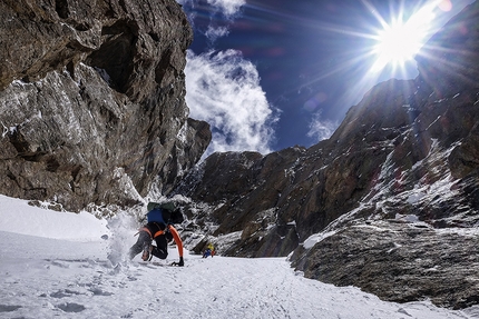 Kishtwar Himalaya, Aleš Česen, Marko Prezelj, Urban Novak, Arjuna, P6013 - First day of climbing on the West face of Arjuna.