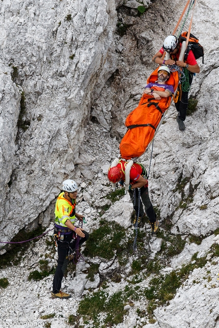 Nevee Outdoor Festival 2017, Sella Nevea - Nevee Outdoor Festival 2017: esercitazione di soccorso alpino in parete con ausilio di elicottero