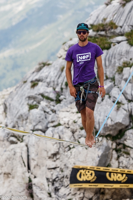 Nevee Outdoor Festival 2017, Sella Nevea - Marco Milanese cammina sulla slackline al Rifugio Gilberti