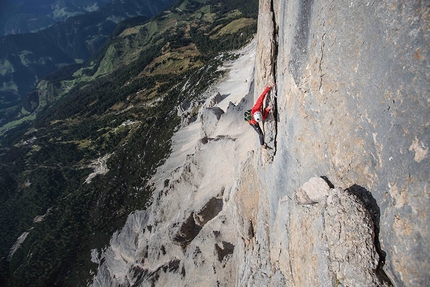 Hansjörg Auer, Marmolada, Piz Ciavazes, Sass dla Crusc, Dolomites - Hansjörg Auer free solo climbing on Grande Muro al Sass dla Crusc on 8 August 2016 