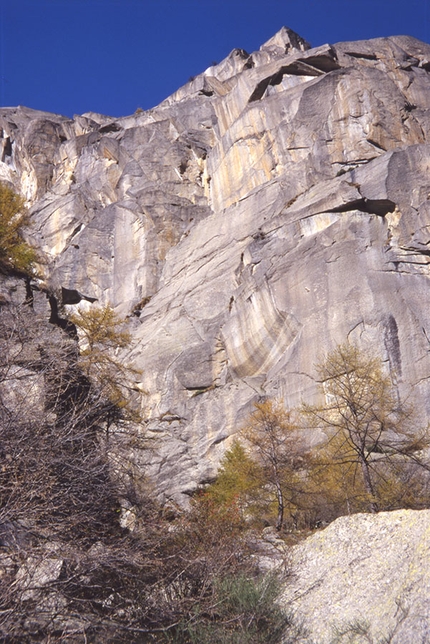 Mike Kosterlitz e il Nuovo mattino: gli anni favolosi dell'arrampicata raccontati da Ugo Manera - Il Caporal (Valle dell'Orco)