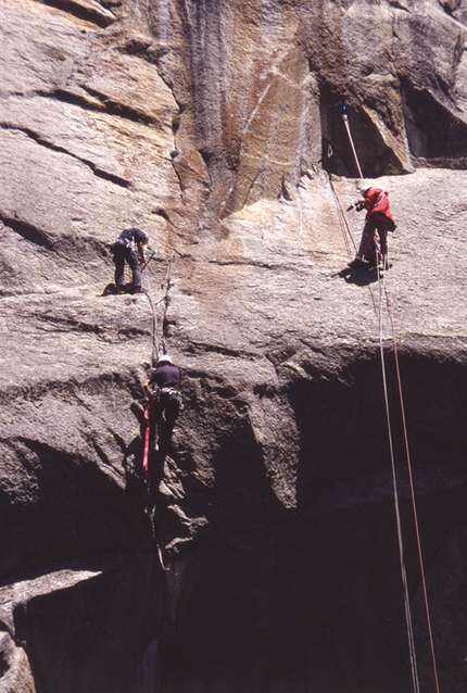 Mike Kosterlitz e il Nuovo mattino: gli anni favolosi dell'arrampicata raccontati da Ugo Manera - Riprese cinematografiche sulla via del Sole Nascente (Valle dell'Orco, Caporal)