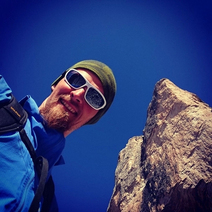 Cima Ovest di Lavaredo, Tre Cime di Lavaredo, Dolomiti - Jacek Matuszek sotto la Cima Ovest di Lavaredo (08/2017)