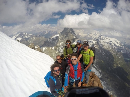 Cresta Albertini, Colle delle Grandes Murailles, Valtournenche, François Cazzanelli, Valter Cazzanelli - Al Colle delle Grandes Murailles dopo aver percorso la Cresta Albertini