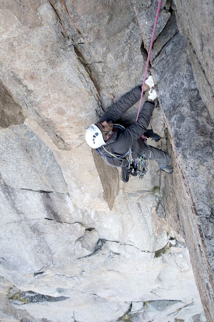 Loften, climbing, Norway, Guille Cuadrado, Gerber Cucurell, Pau Gómez, Jordi Esteve, Felix Queipo - Lofoten Islands: Syv Veggen (480m 7+) Merraflestinden