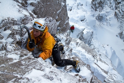 Ines Papert - Ian Parnell su 'Blood, Sweat and Frozen Tears' VIII, 8, Beinn Eighe, Scozia