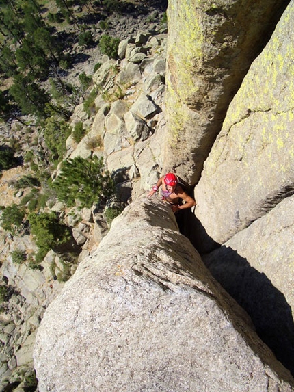 Climbing in USA, Wyoming, Devils Tower, Elio Bonfanti, Riccardo Ollivero - Climbing in USA, Wyoming, Devils Tower, Durrance L2