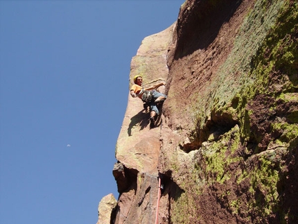 Climbing in USA, Wyoming, Devils Tower, Elio Bonfanti, Riccardo Ollivero - Climbing in USA, Colorado, Eldorado Canyon, Naked edge Olliveri su L4