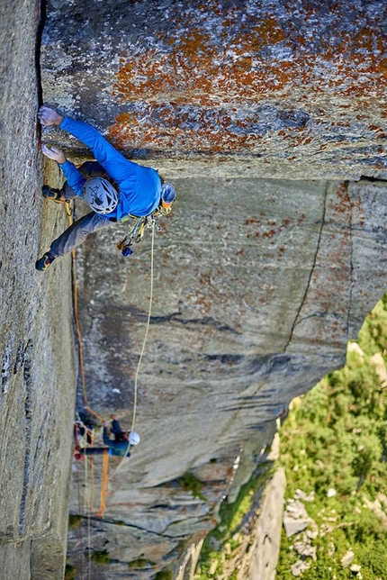 Jacopo Larcher, Paolo Marazzi, Così parlò Zarathustra, Vallone di Sea - Paolo Marazzi, belayed by Jacopo Larcher, making the first free ascent of Così parlò Zarathustra, Vallone di Sea, Italy