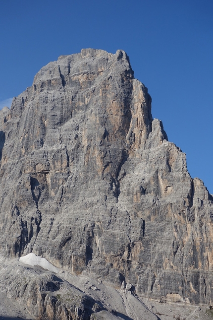 Spes Ultima Dea, Crozzon di Brenta, Brenta Dolomites, Alessandro Beber, Gianni Canale  - Crozzon di Brenta, ENE Face