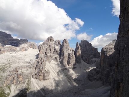 Spes Ultima Dea, Crozzon di Brenta, Dolomiti di Brenta, Alessandro Beber, Gianni Canale  - Spes Ultima Dea, Crozzon di Brenta: vista verso Bocca di Brenta