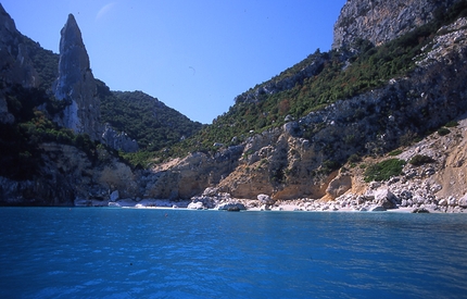 Sardegna, arrampicata, Gennargentu - Arrampicata in Sardegna: Aguglia di Goloritzè a Cala Goloritzè